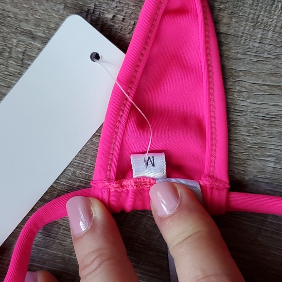 NWT Kauai hot pink thong bikini.  Size Medium - Picture 3 of 5